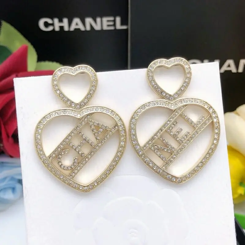 chanel boucles doreilles pour femme s_1205a364